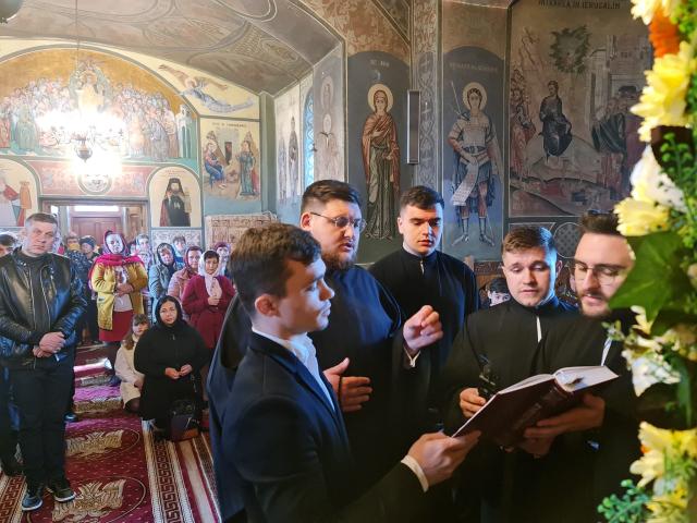 PS Nichifor Botoșăneanul, către credincioșii din Budești: „Prin rugăciune, noi ne întâlnim cu Dumnezeu”