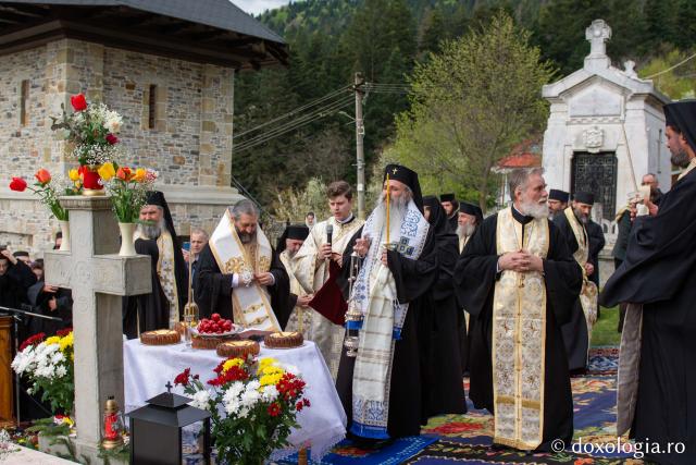 Mitropolitul Irineu Mihălcescu a fost comemorat la Mănăstirea Agapia