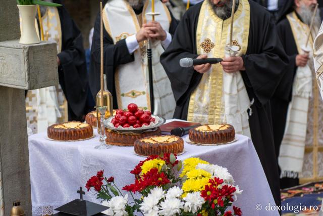 Mitropolitul Irineu Mihălcescu a fost comemorat la Mănăstirea Agapia