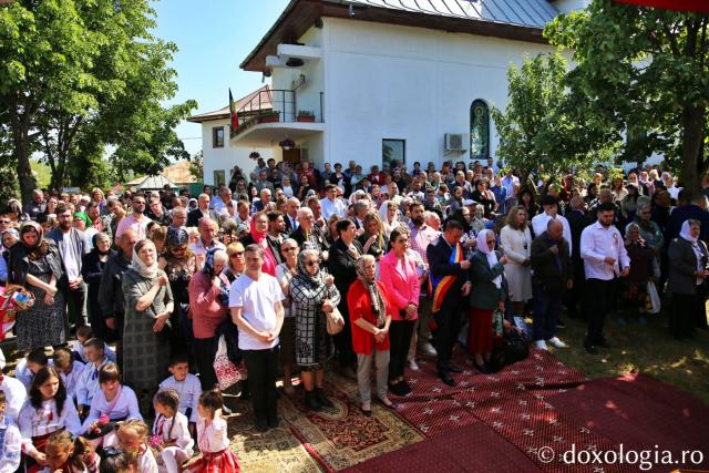 Biserica din Todirel a primit, cu ocazia hramului, veșmântul cel nou al sfințirii