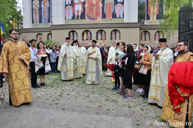 „Biserica lui Hristos este un spital duhovnicesc, iar Sfânta Împărtășanie este leacul nemuririi”, a afirmat Părintele Mitropolit la sfințirea paraclisului Parohiei „Sfântul Proroc Daniel” din Iași