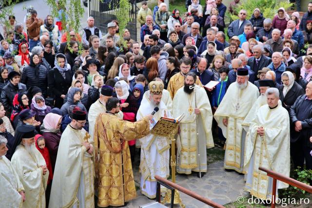 „Biserica lui Hristos este un spital duhovnicesc, iar Sfânta Împărtășanie este leacul nemuririi”, a afirmat Părintele Mitropolit la sfințirea paraclisului Parohiei „Sfântul Proroc Daniel” din Iași