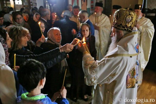 (Video) Paraclisul Bisericii „Sfântul Proroc Daniel” din cartierul ieșean CUG a fost târnosit