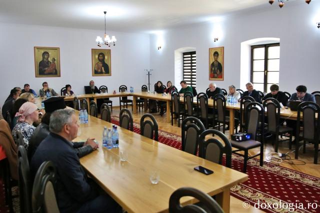 (Video) Simpozionul Național „Istorie și patrimoniu ecleziastic”, la Mănăstirea Pângărați