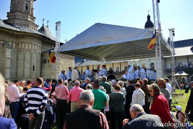 Bucuria Înălțării Domnului, sărbătorită la hramul Mănăstirii Neamț