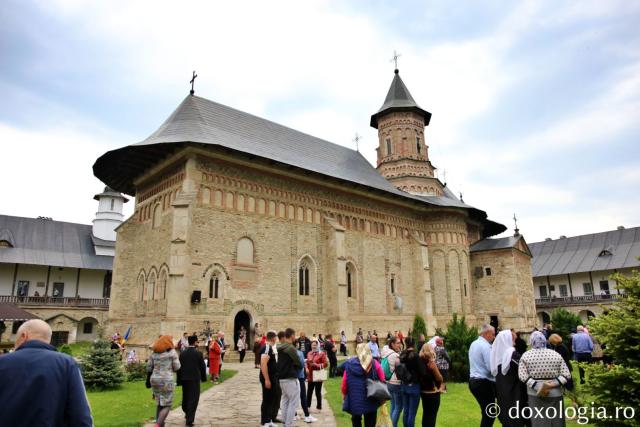 Bucuria Înălțării Domnului, sărbătorită la hramul Mănăstirii Neamț