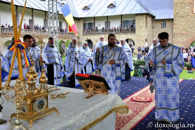 Bucuria Înălțării Domnului, sărbătorită la hramul Mănăstirii Neamț
