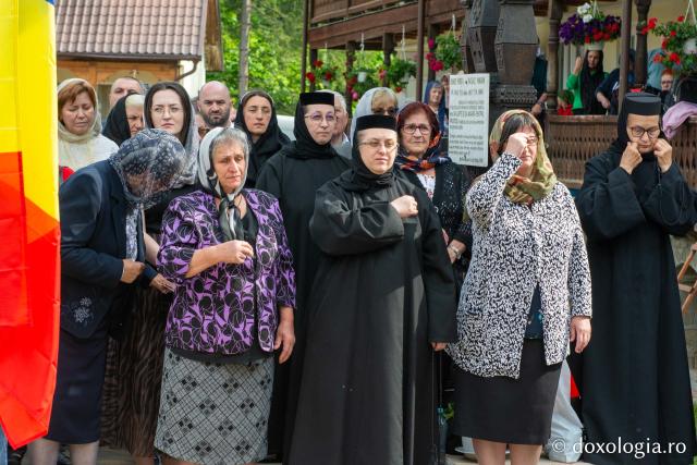 Părintele Justin Pârvu a fost pomenit la zece ani după trecerea la Domnul