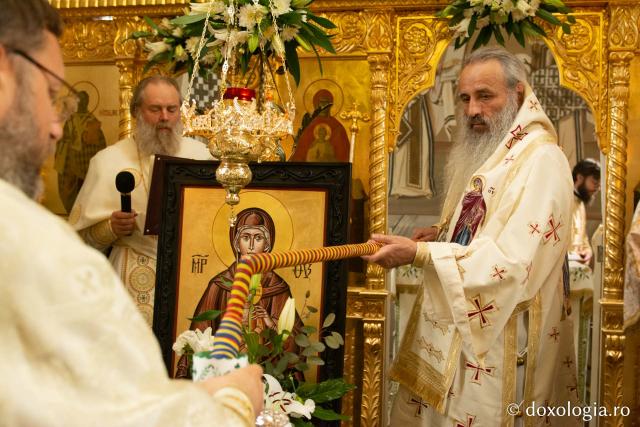 Doi ierarhi au sfințit biserica „Sfântul Ioan Botezătorul” din Bârnova, județul Iași