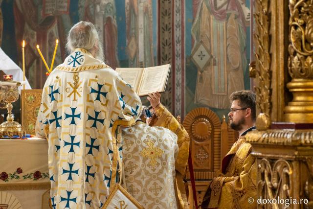 Biserica „Sfinții Apostoli Petru și Pavel” - Bărboi din Iași și-a cinstit ocrotitorii