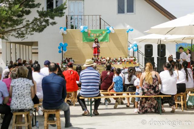 (Foto) Festivalul Concurs „Poezie în glas de copil” (ediția a XII-a) la Parohia Dumitreștii Gălății