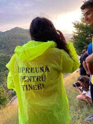 Tabăra din pridvorul satului, un proiect ambiţios al Arhiepiscopiei Iaşilor: „Niciun copil fără vacanță!”