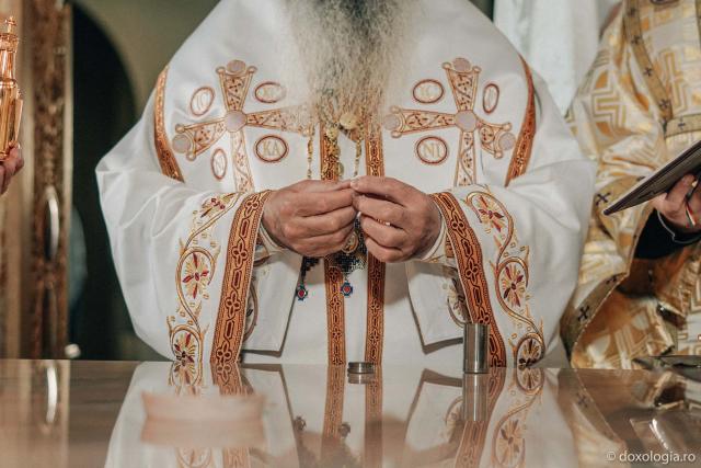 Biserica „Sfânta Cuvioasă Teodora de la Sihla” din Vama a primit veșmântul sfințirii