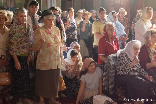Slujba Vecerniei unită cu Litia, la Biserica „Binecredinciosul Voievod Ştefan cel Mare şi Sfânt” din Iaşi