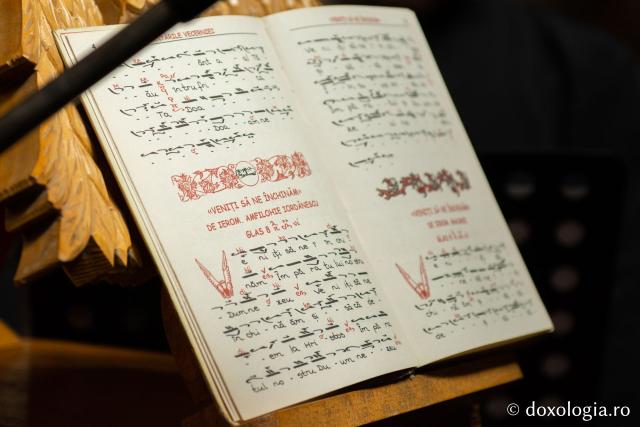 Slujba Vecerniei unită cu Litia, la Biserica „Binecredinciosul Voievod Ştefan cel Mare şi Sfânt” din Iaşi