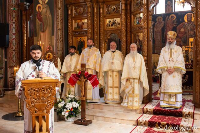 PS Antonie a slujit la hramul bisericii „Binecredinciosul Voievod Ştefan cel Mare şi Sfânt” din Iaşi