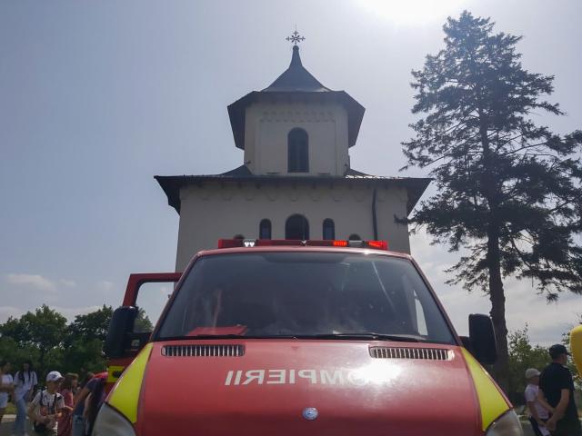 Biserică
