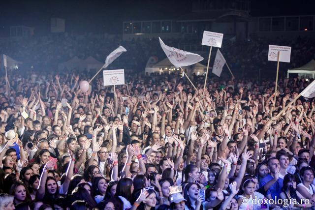 (Foto) Tinerii de la ITOM, prezenți la concertul Inimo