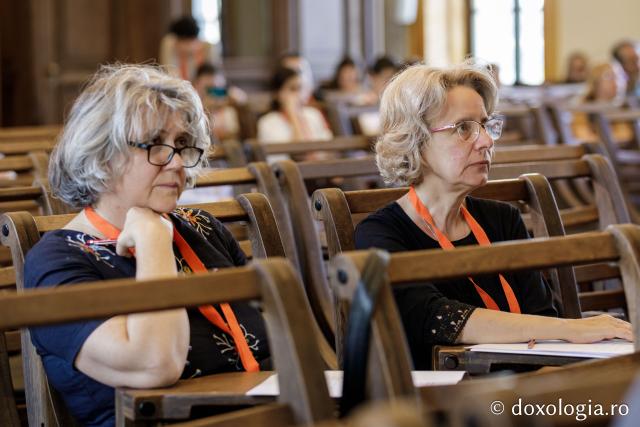 Participanți la atelier de imnografie