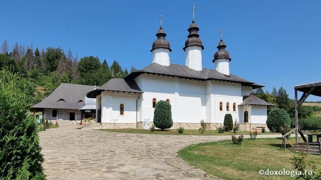 Mănăstirea „Tuturor Sfinţilor” – Almaş