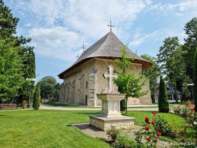 Biserica Mănăstirii Bogdana