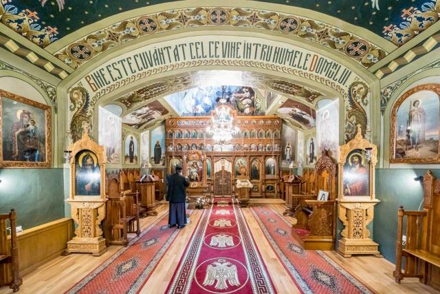 Paraclisul„Sfinții Părinți Ioachim și Ana” și „Sfântul Mare Mucenic Gheorghe”