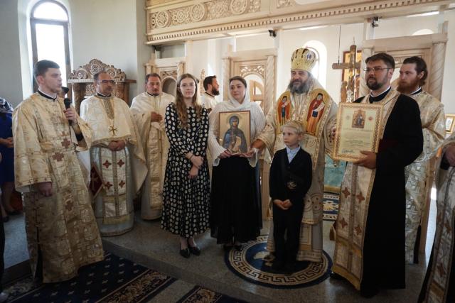 pr. Ioan Florariu, parohul Bisericii „Sfinții Ioachim și Ana” Rediu Sticlăria, a fost ridicat la rangul de iconom stavrofor