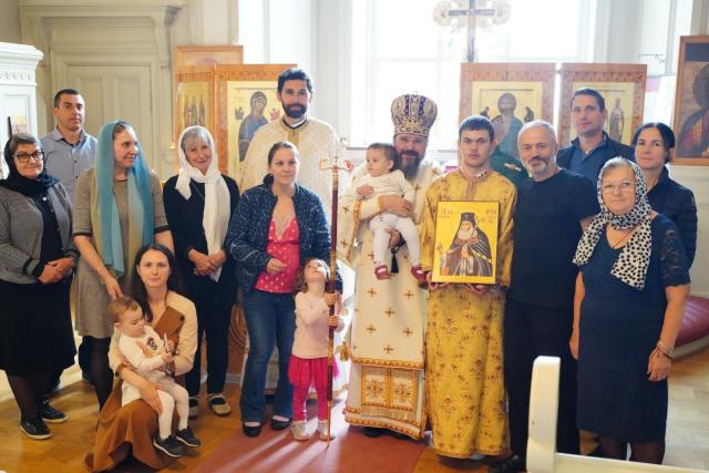 PS Macarie, alături de credincioși români