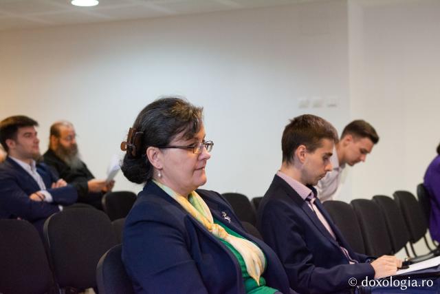 Participanți la suținerea publică a tezelor de doctorat