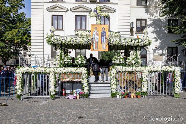 (Foto) Jurnal de pelerin la Sfânta Cuvioasă Parascheva – Ziua I
