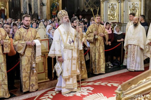 IPS Teofan, săvârșit Sfânta Liturghie la Catedrala Mitropolitană din Iași / Foto: Oana Nechifor