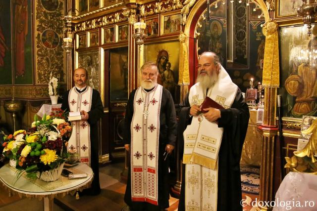 PS Ignatie, Episcopul Hușilor, la hramul Bisericii „Sfânta Parascheva” din Păcurari - Iași / Foto: Flavius Popa