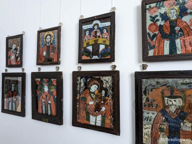 Muzeul de icoane pe sticlă „Părintele Zosim Oancea” din Sibiel