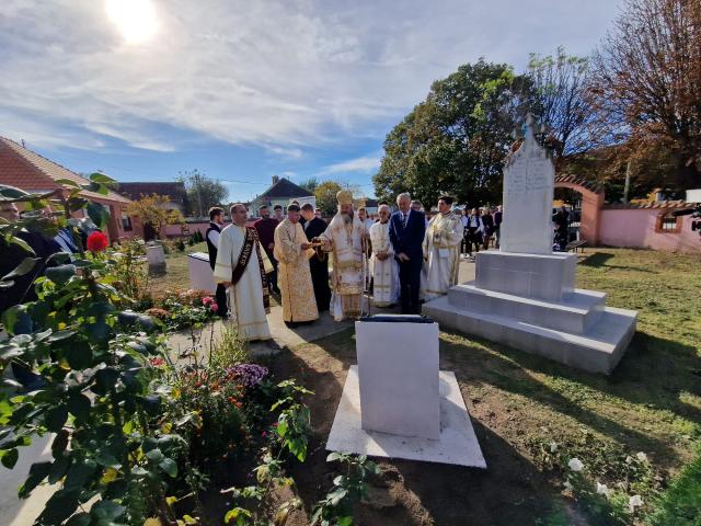 Liturghie arhierească pentru ortodocșii români din Grebenaţ, Serbia