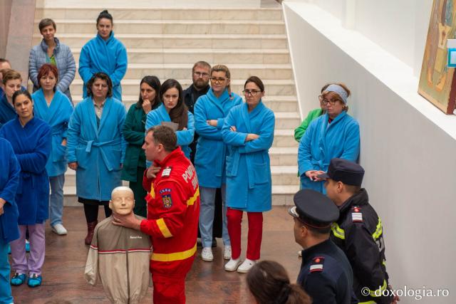 Instructaj ISU pentru angajați din cadrul Centrului Eparhial Iaşi