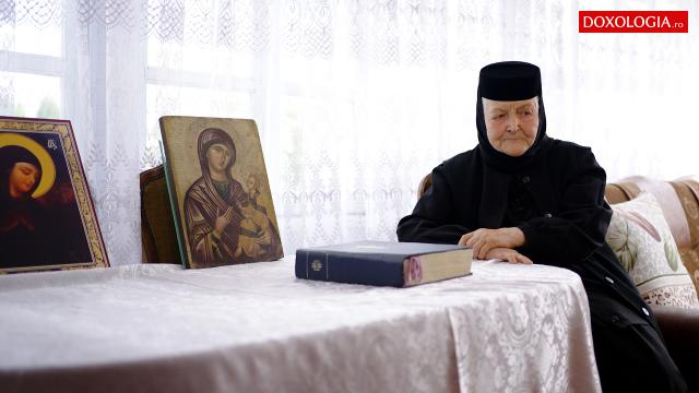 Maica Filofteia Juncanaru