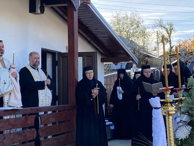 Monahia Filofteia Păduraru de la Mănăstirea Văratec a fost condusă pe drumul veșniciei