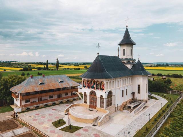 Schitul Sfântul Mina din Târgu Neamț