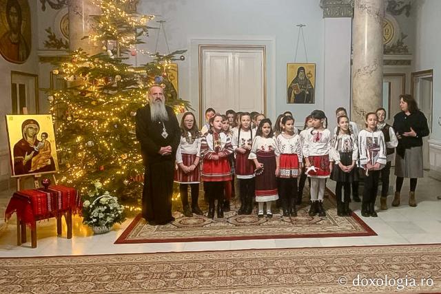 Şcoala „D.D. Pătrăşcanu” din Tomeşti, clasa a III-a – Colindători la Reședința Mitropolitană 2023