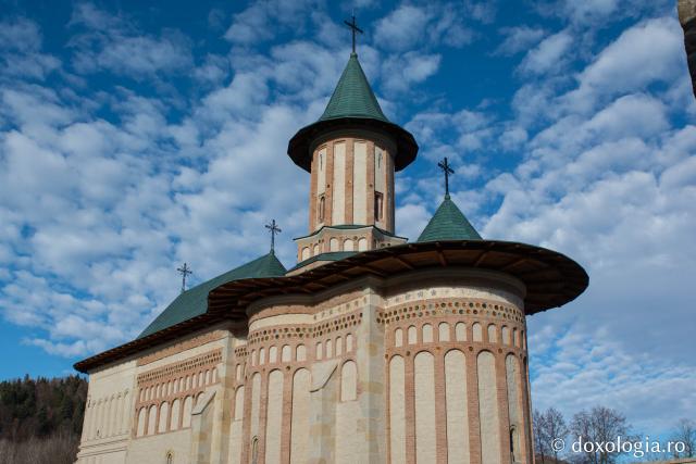Biserica Mănăstirii Tazlău