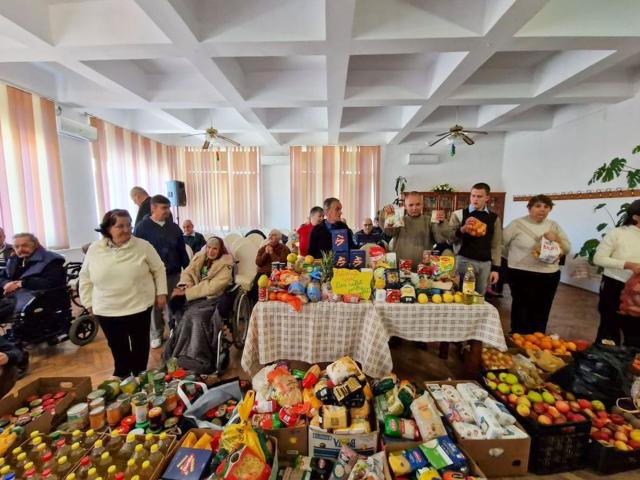 Elevii liceului „Vasile Conta” Târgu-Neamț