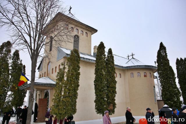 biserica Budești