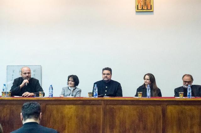 lansarea cărții „Când nu mai ai pe cine să îmbrățișezi”