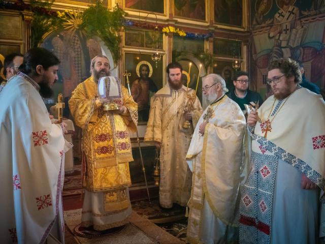 „Dumnezeu cunoaște nevoile și dorurile noastre cele mai adânci”, a transmis PS Nichifor Botoșăneanul credincioșilor din Probota