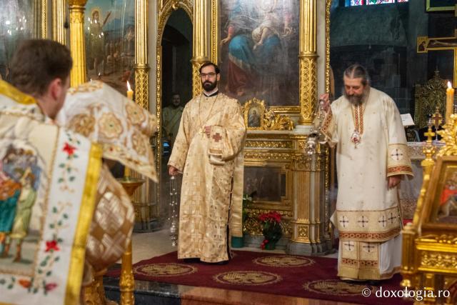 Slujire arhierească, în duminica a 29-a după Rusalii, la Catedrala Mitropolitană din Iași