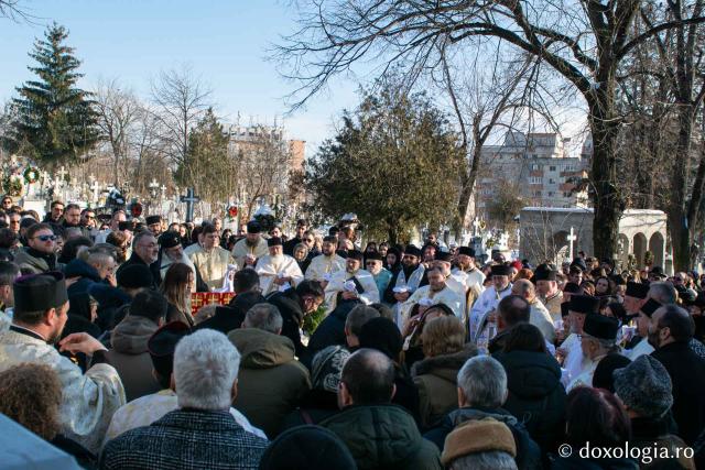 Profesoara și preoteasa Dana Louise Barnea a fost înmormântată
