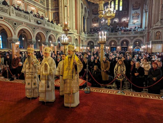 Slujbă arhierească la Catedrala Mitropolitană din Timișoara