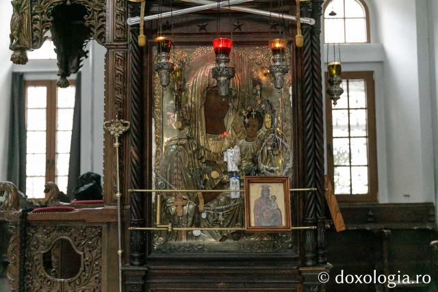 Icoana Maicii Domnului „Odighitria” – Constamonitu, Athos