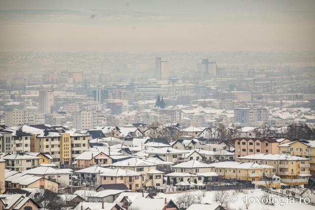 Iașul, văzut de pe dealul Balciu