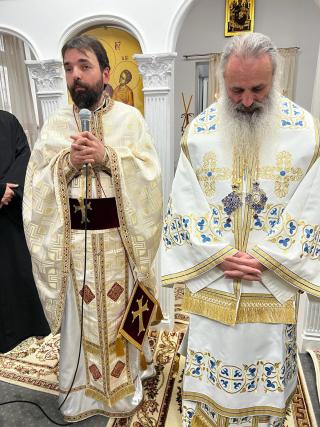 IPS Teofan și pr. Sorin Paul Vieru la paraclisul Parohiei Precista 3